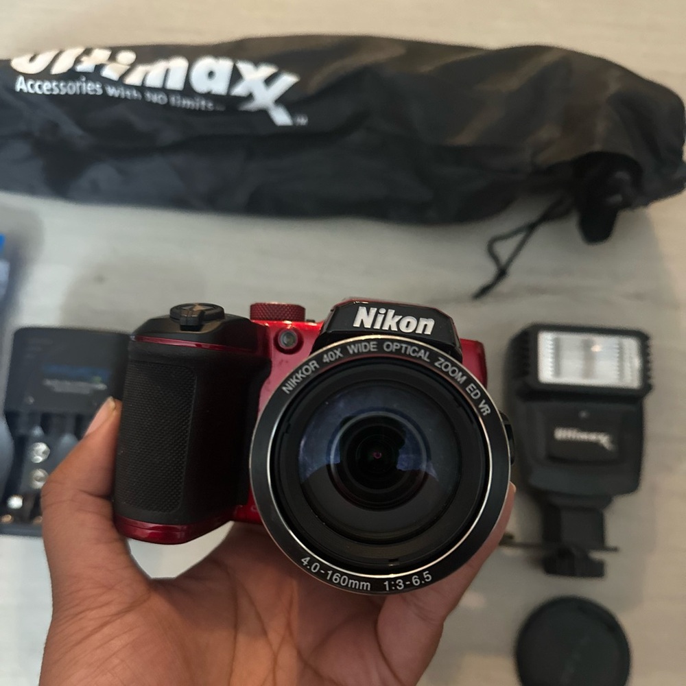 Nikon Coolpix B500 & Accessories